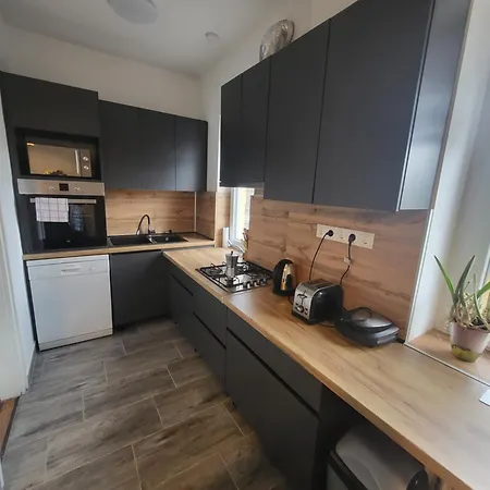 Balazs Vendeghaza Apartment
